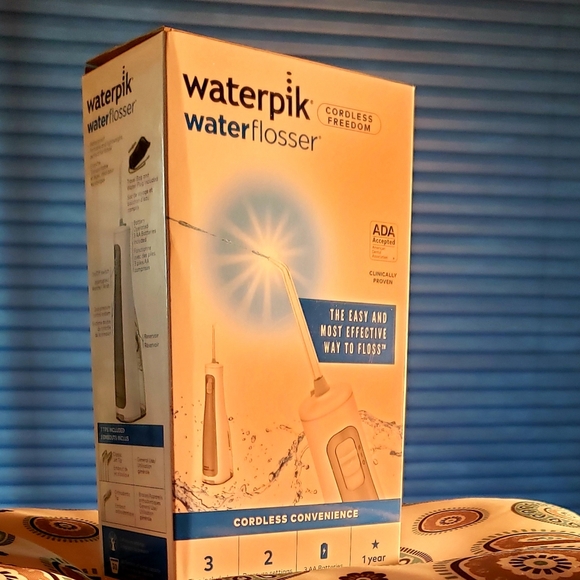 SOLD SOLD SOLD SOLD SOLD WATERPIK Cordless Freedom Water Flosser - NOS - Picture 4 of 11